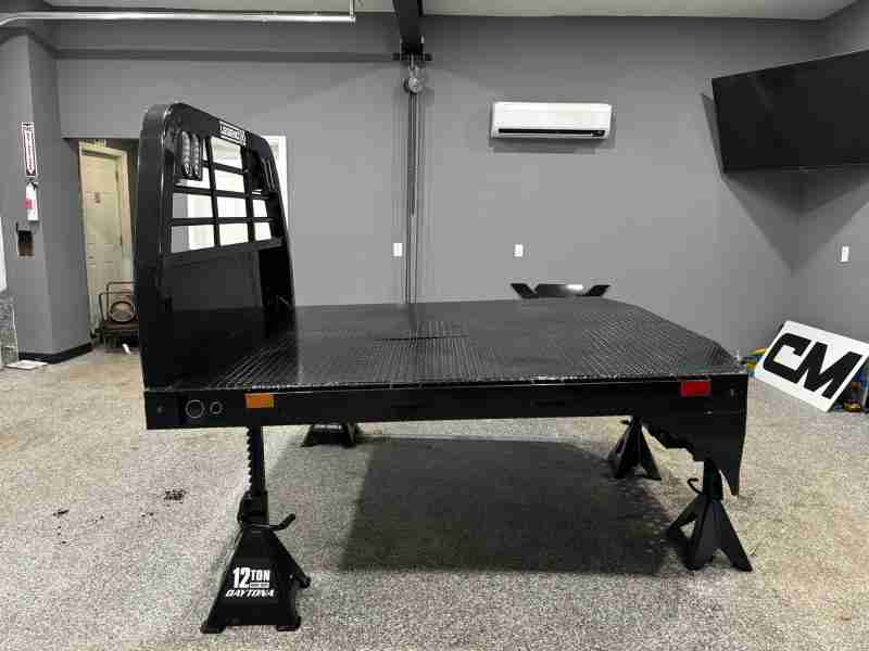 2025 Legend X 84X102 SPARTAN FLAT BED W/ HIDEAWAY GOOSENECK - Image 13
