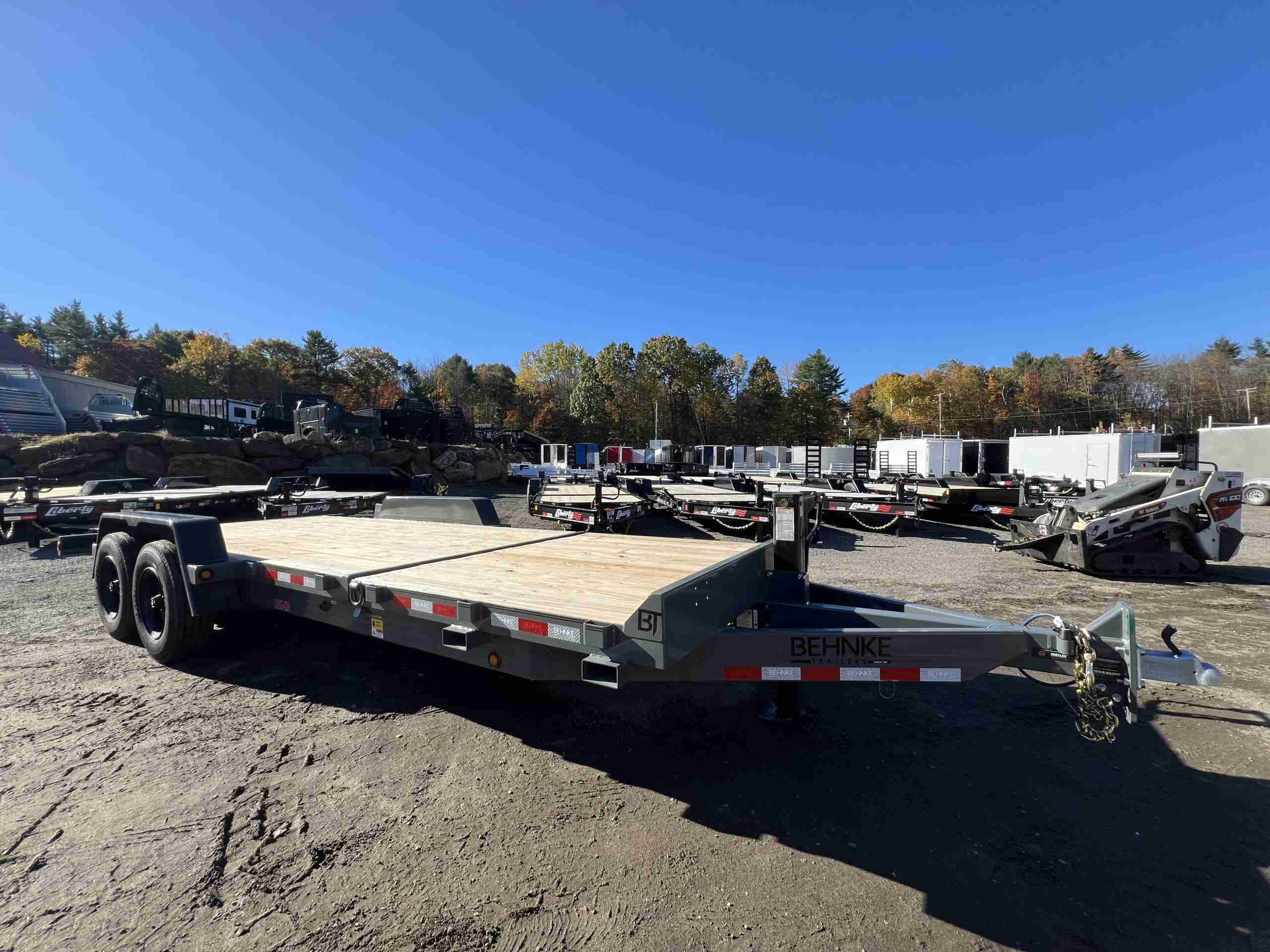 2026 Behnke 7X22 20K GRAVITY TILT W/ 6' STATIONARY DECK AND FORK POCKETS - Image 2