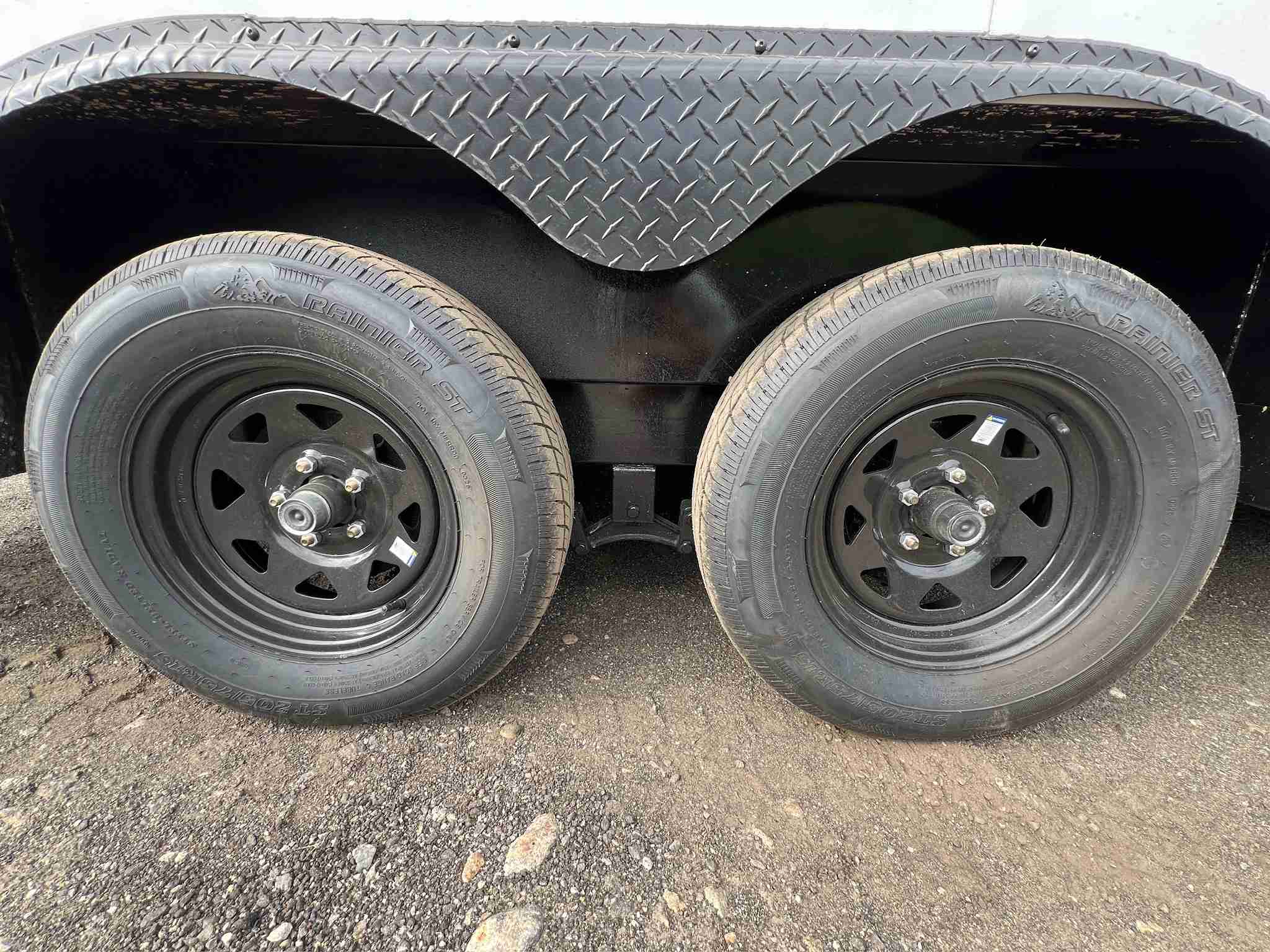 2026 Diamond Cargo 8.5X16 BLACKOUT EXTRA HEIGHT - Image 3