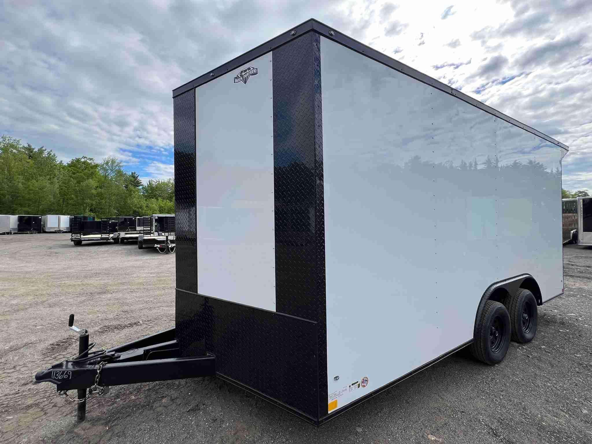 2026 Diamond Cargo 8.5X16 BLACKOUT EXTRA HEIGHT - Image 8
