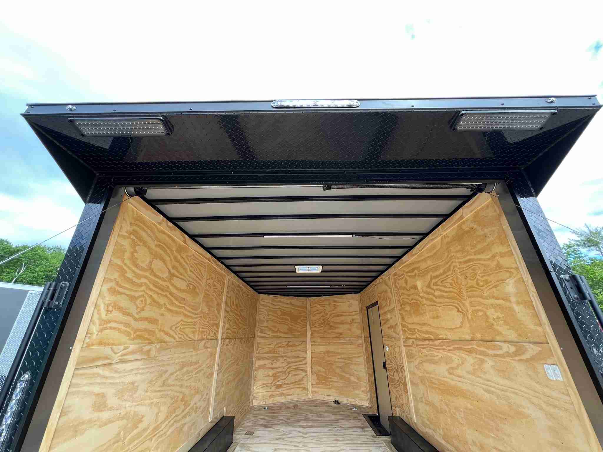 2026 Diamond Cargo 8.5X16 BLACKOUT EXTRA HEIGHT - Image 13