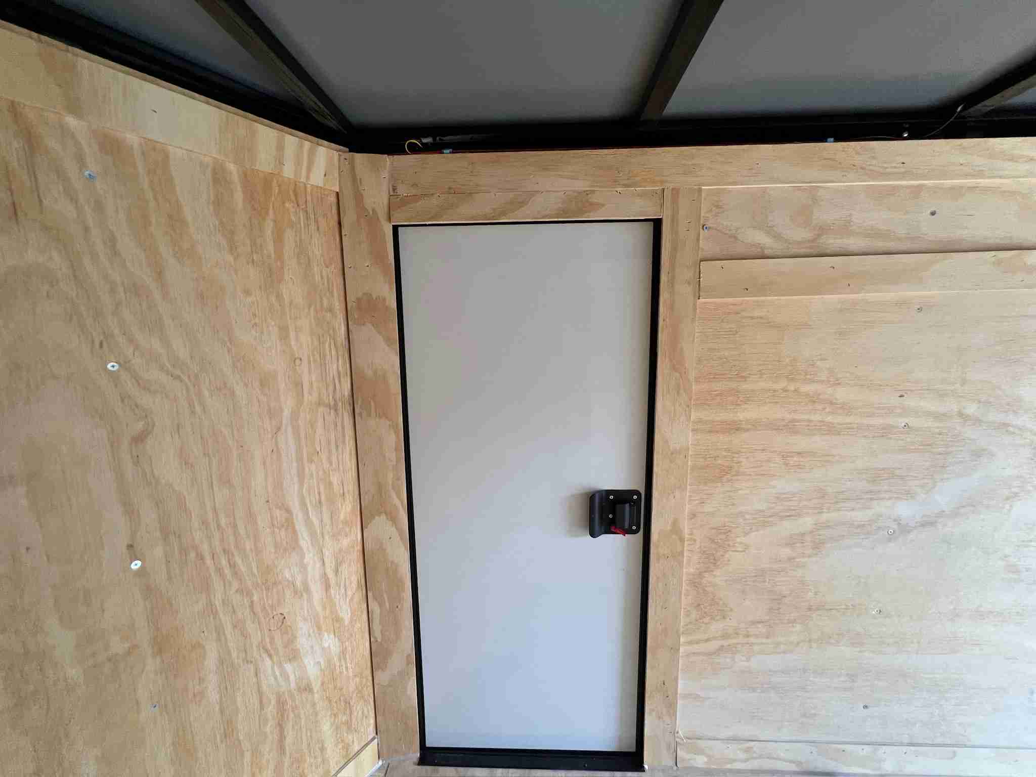 2026 Titanium Cargo 5X10 BLACKOUT - Image 12