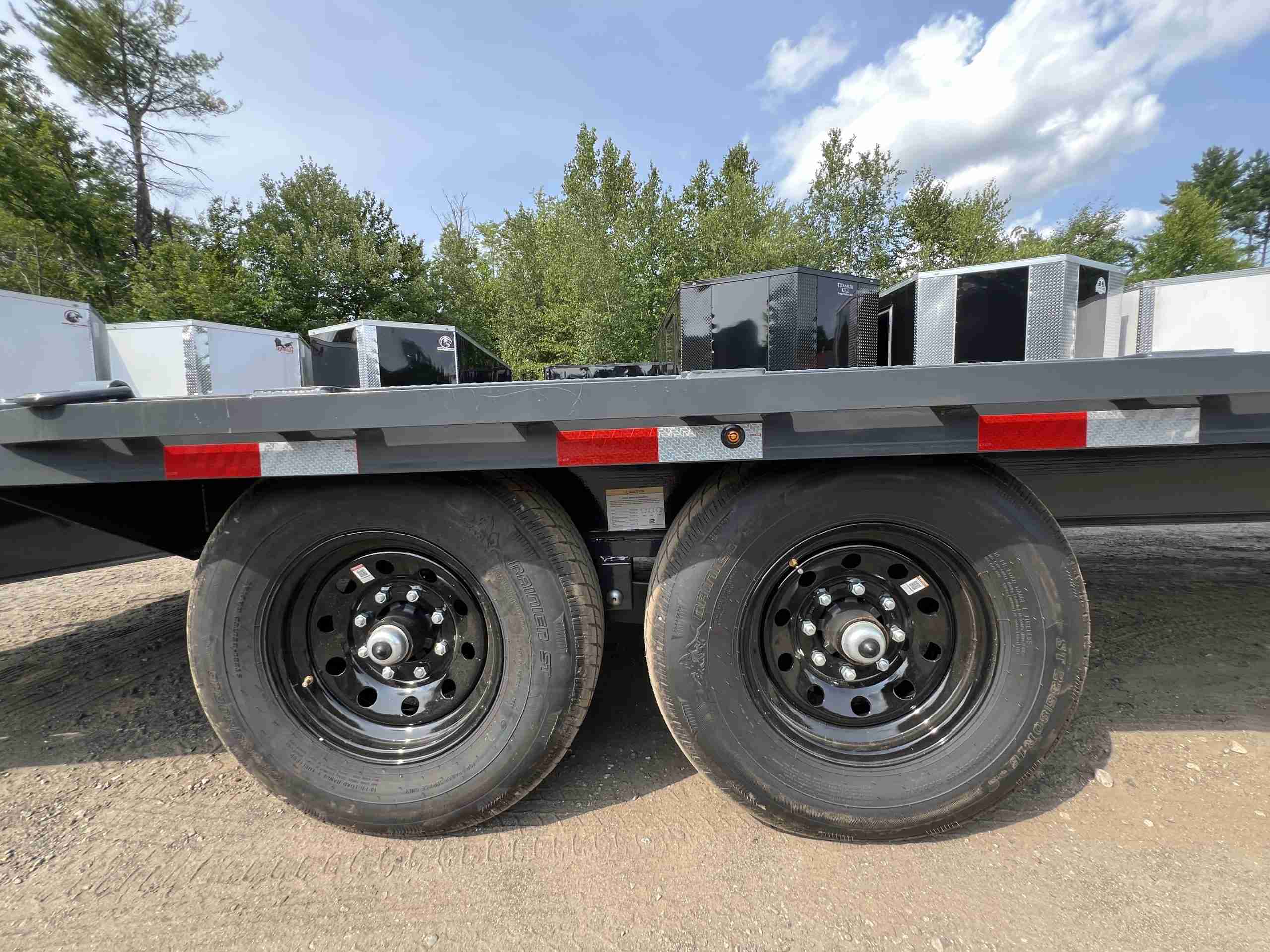 2027 Lamar 102X22 14K DECK OVER Trailer - Image 3