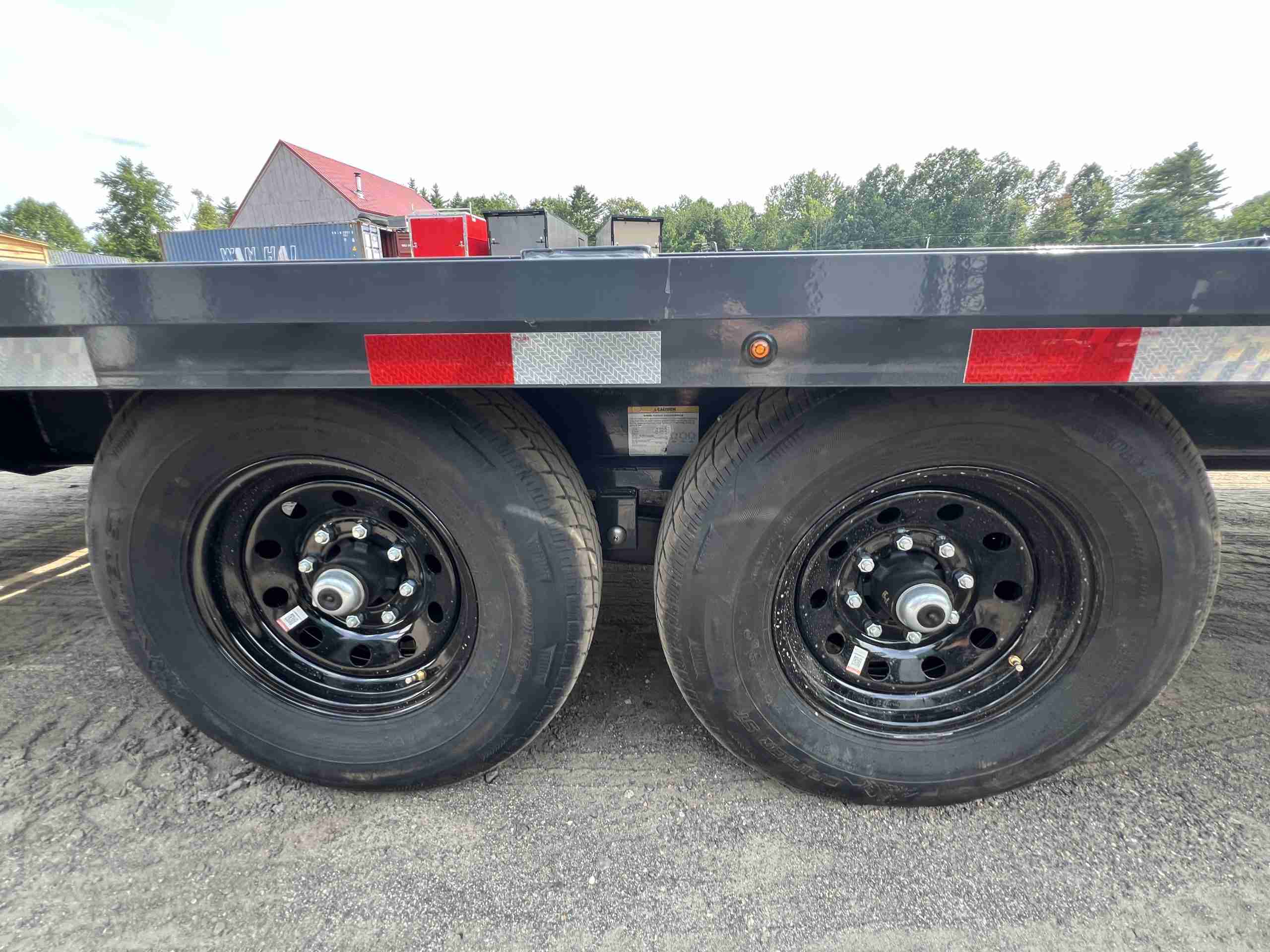 2027 Lamar 102X24 14K DECK OVER Trailer - Image 4