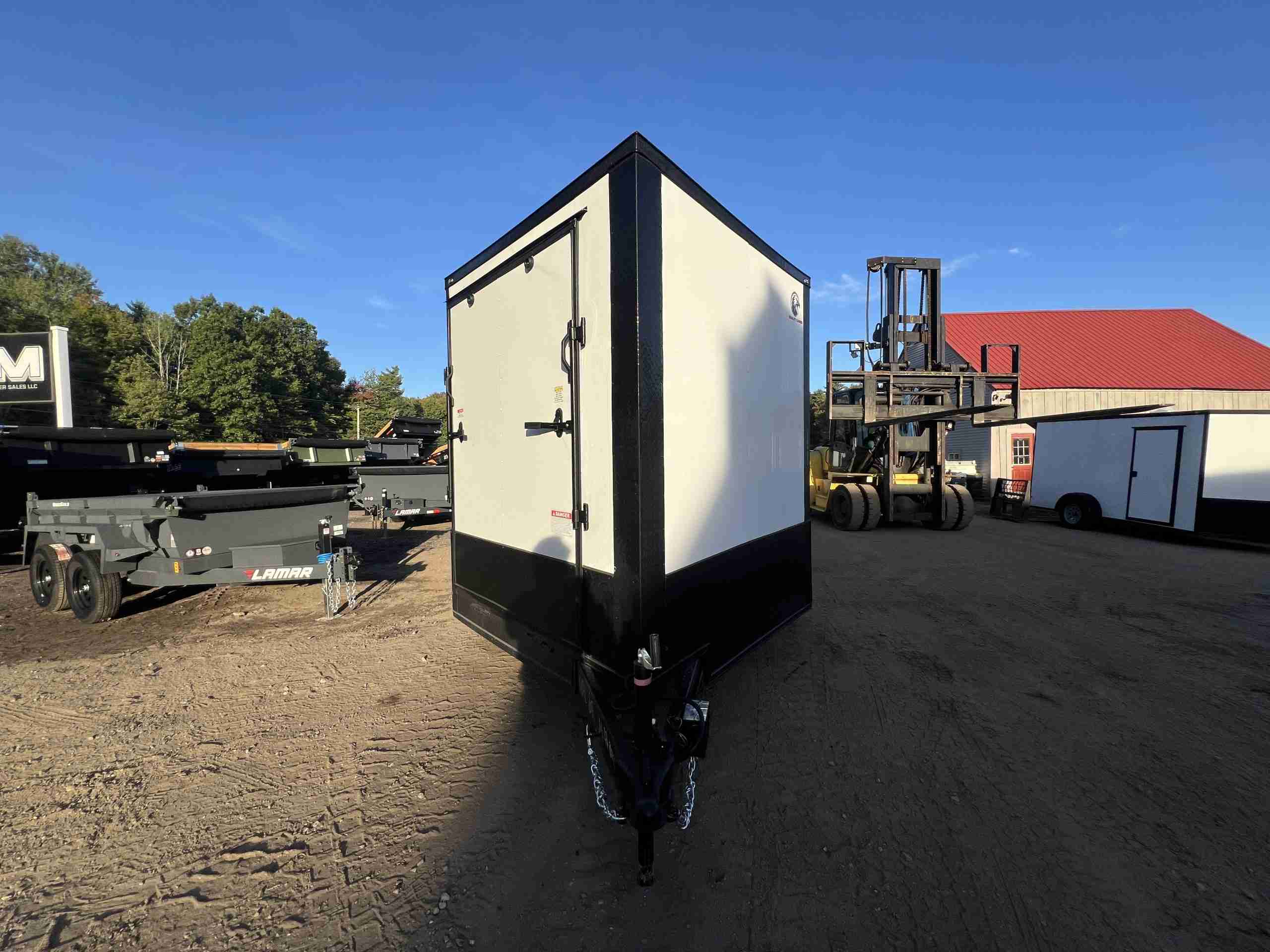 2027 Quality Cargo 8.5X20 10K EXTRA HEIGHT Cargo / Enclosed Trailer - Image 9