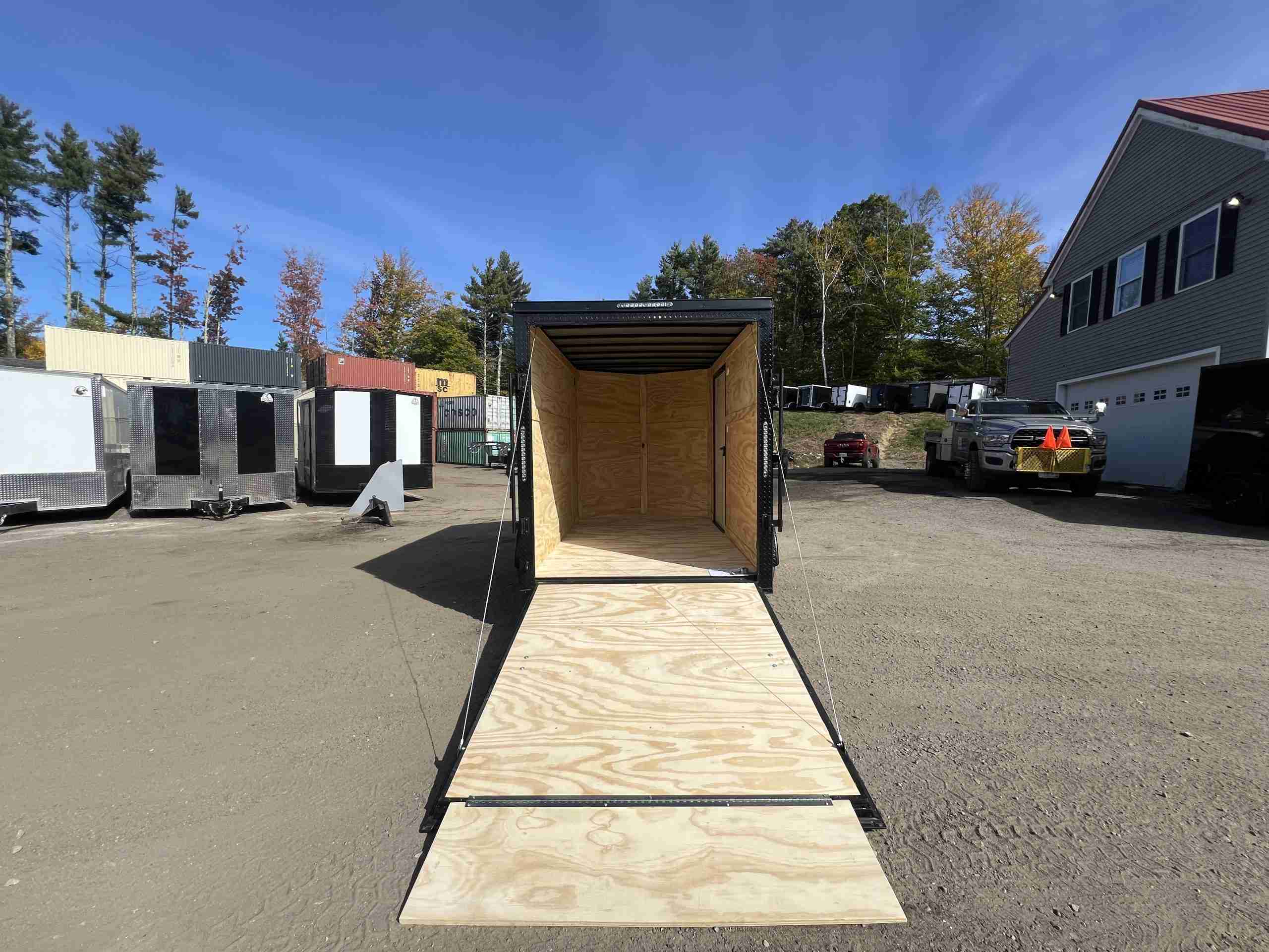 2027 DIAMOND CARGO 6X10 BLACK OUT PACKAGE W/ EXTRA HEIGHT - Image 11