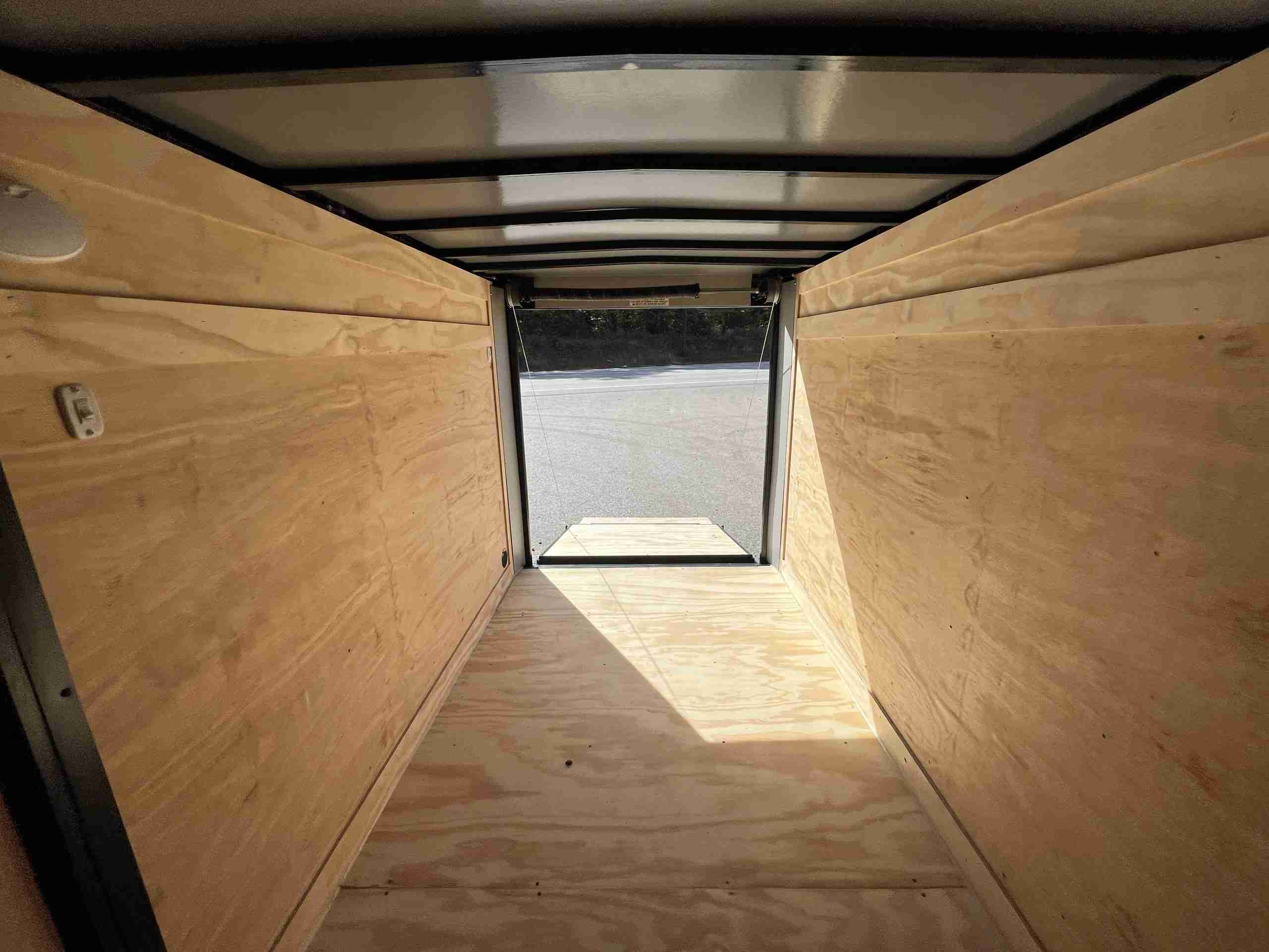 2027 DIAMOND Cargo 5X10 BLACKOUT PKG Enclosed Trailer - Image 13