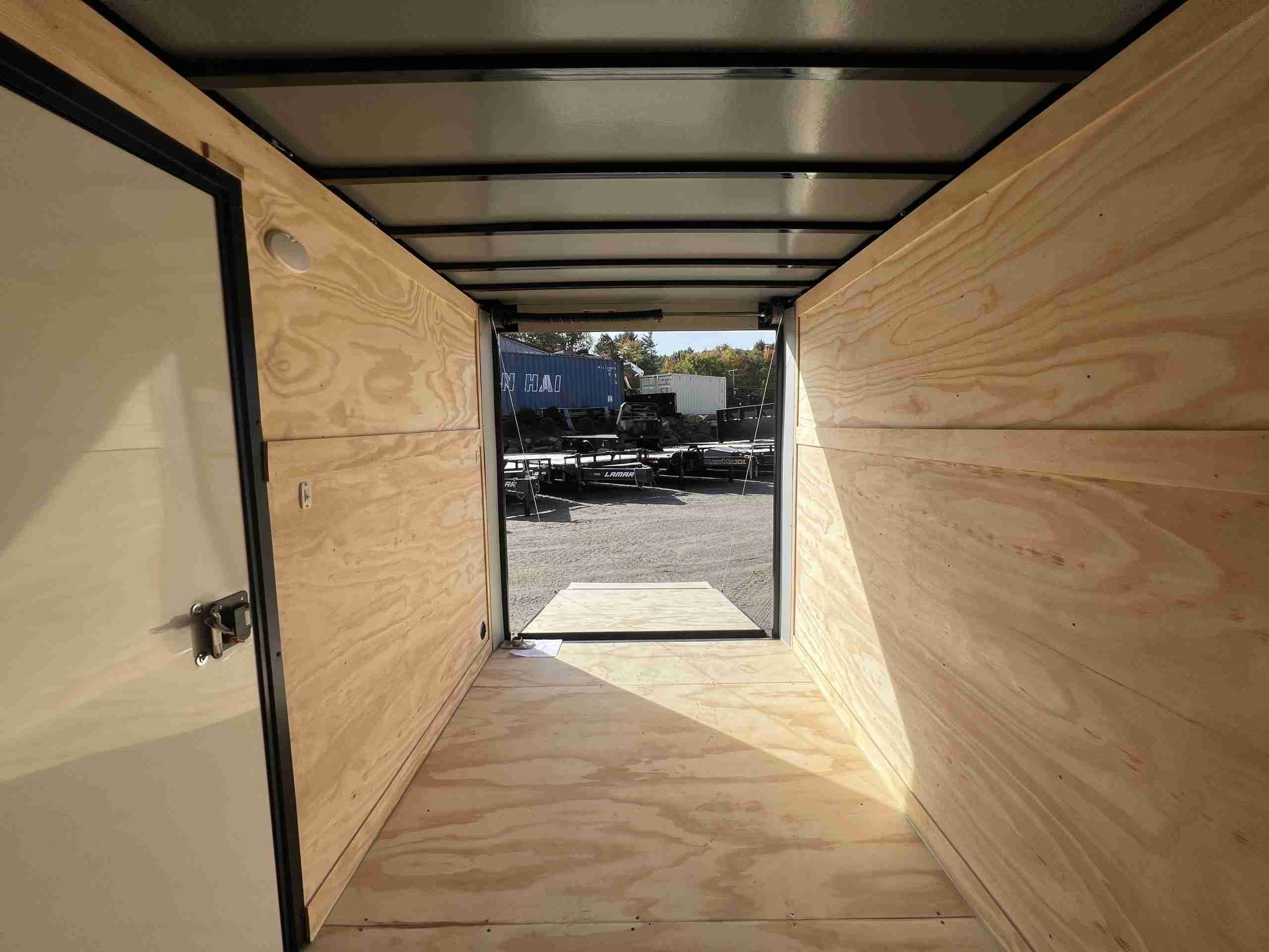 2027 DIAMOND CARGO 6X10 BLACK OUT PACKAGE W/ EXTRA HEIGHT - Image 13