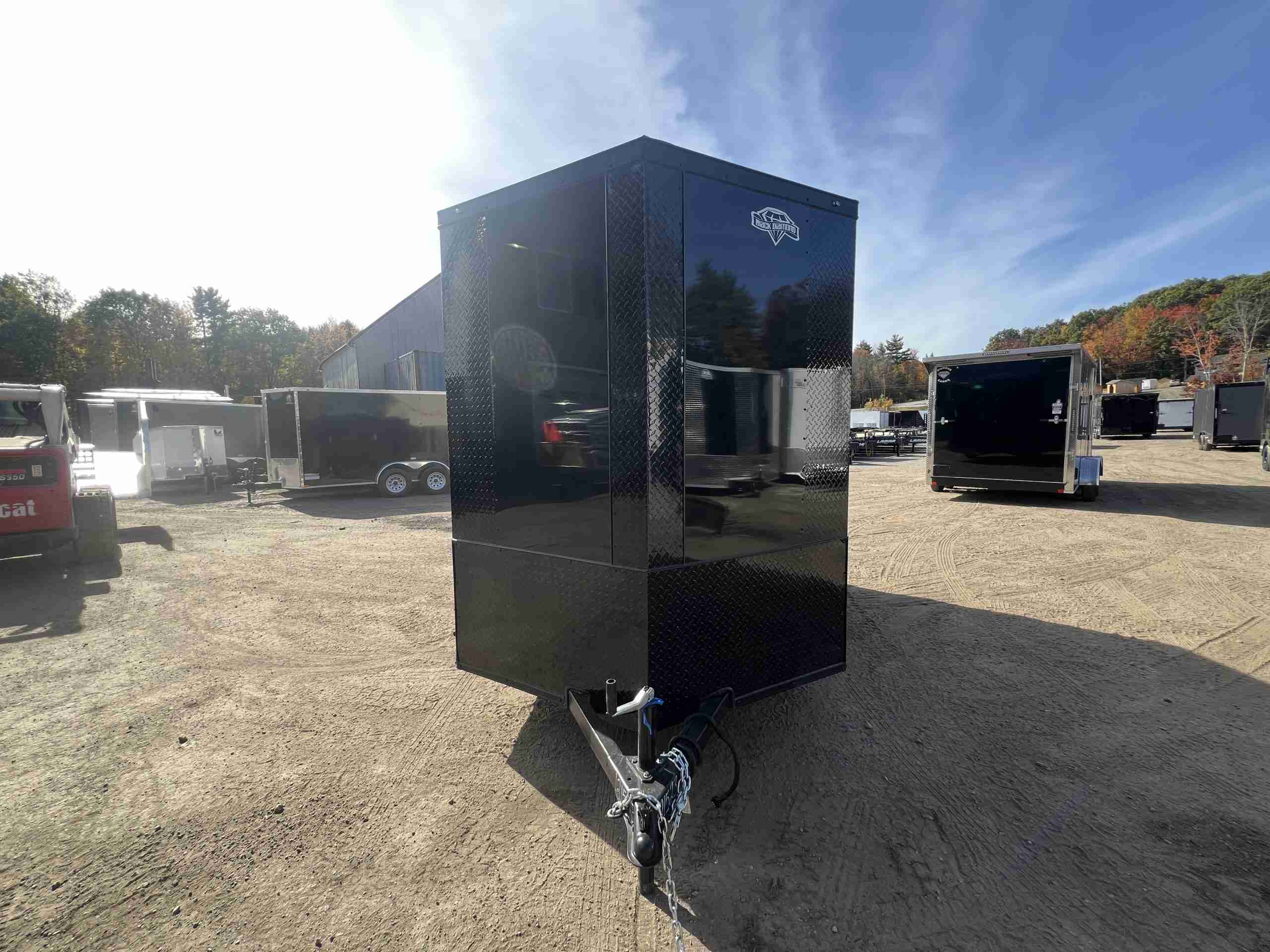 2027 DIAMOND CARGO 6X10 BLACK OUT PACKAGE W/ EXTRA HEIGHT - Image 9