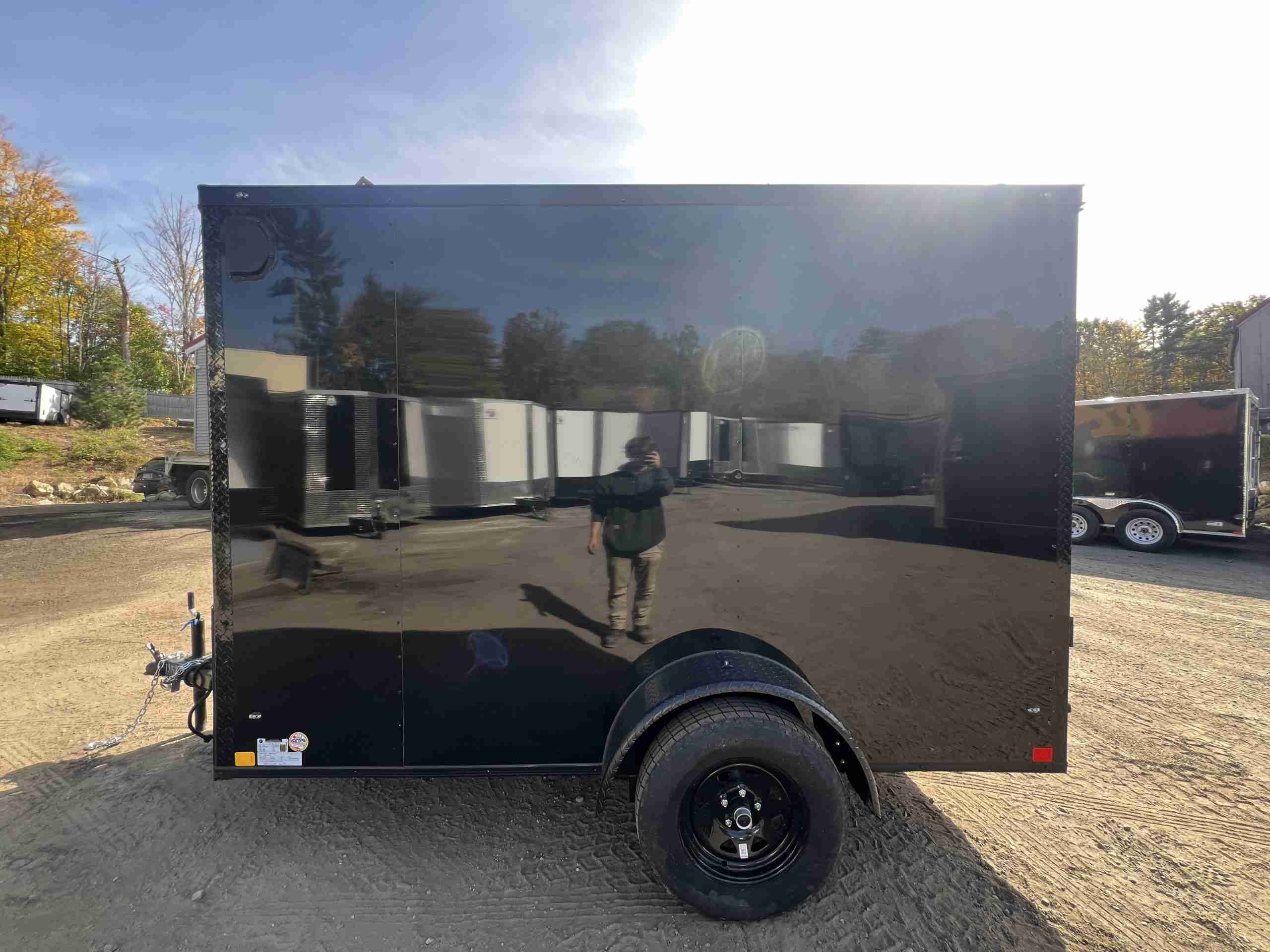 2027 DIAMOND CARGO 6X10 BLACK OUT PACKAGE W/ EXTRA HEIGHT - Image 7